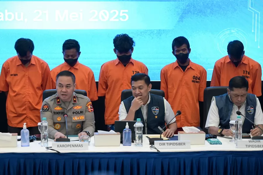 Skandal “Fantasi Sedarah”, Ketika Dunia Maya Berubah Menjadi Neraka Anak