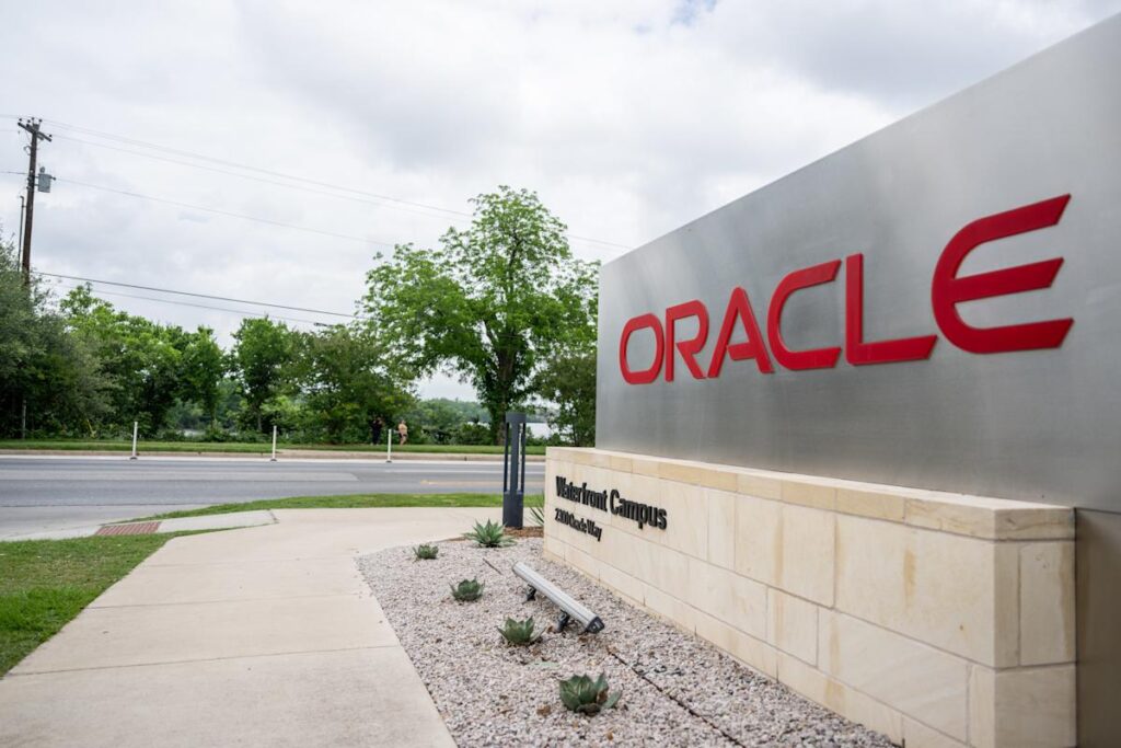 https://kompasaina.com/saham-oracle-naik-mengapa-investor-serbu-saham-perusahaan-ini